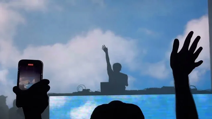 Look At The Sky x Miracle - Porter Robinson (DJ Se...