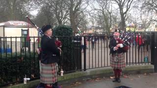 Scottish Bagpipes / Harry and steve  Hyde Park London مزمار القِرْبة الأسكوتلندية مع ستيف و هاري