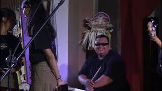 Download lagu OWLIN BAND LIVE KAMPUS PNB KARANGASEM