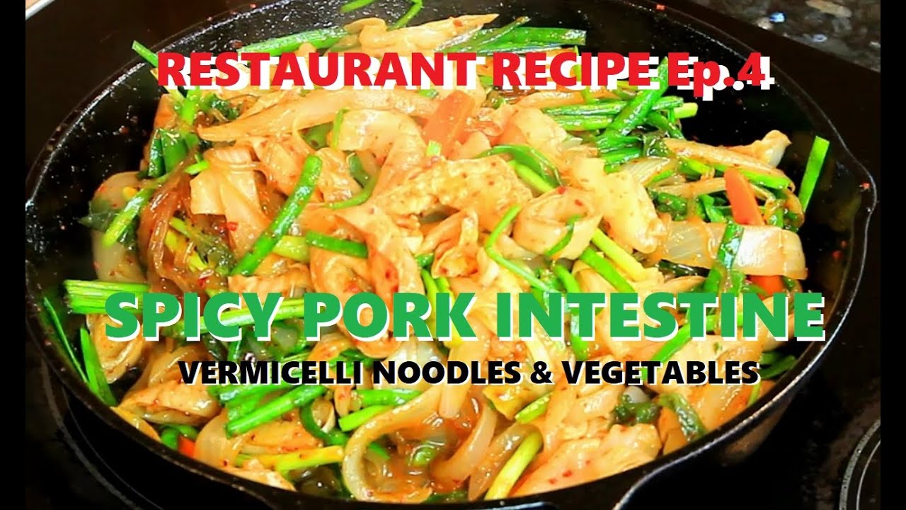 (KOREAN STREET FOOD) Restaurant recipe ep.4 spicy pork intestine 청계천 곱창 ...