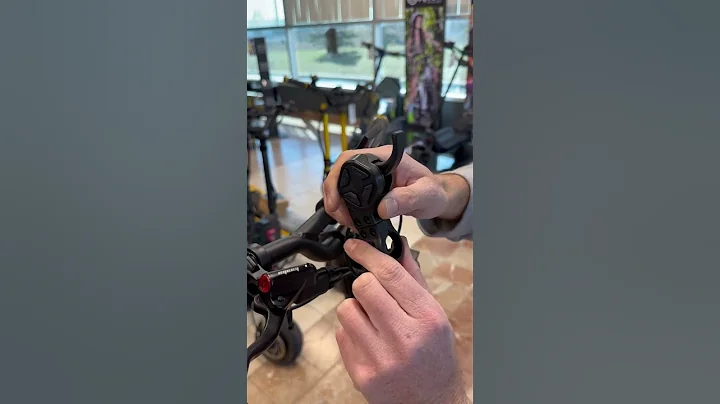 Kaabo Throttle - Thumb throttle vs. Trigger Throttle - What’s your preference? #electricscooter