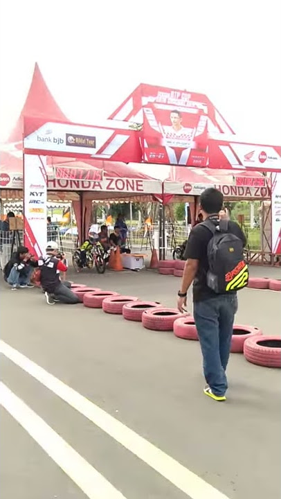 Duel maut joki cewek matic 200cc putri unyil vs Rina somey event Rtp2019 MEIKARTA