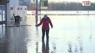 Major flooding in Indiana river town
