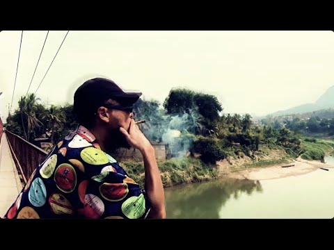 DUSTY HUSKY - YouTube