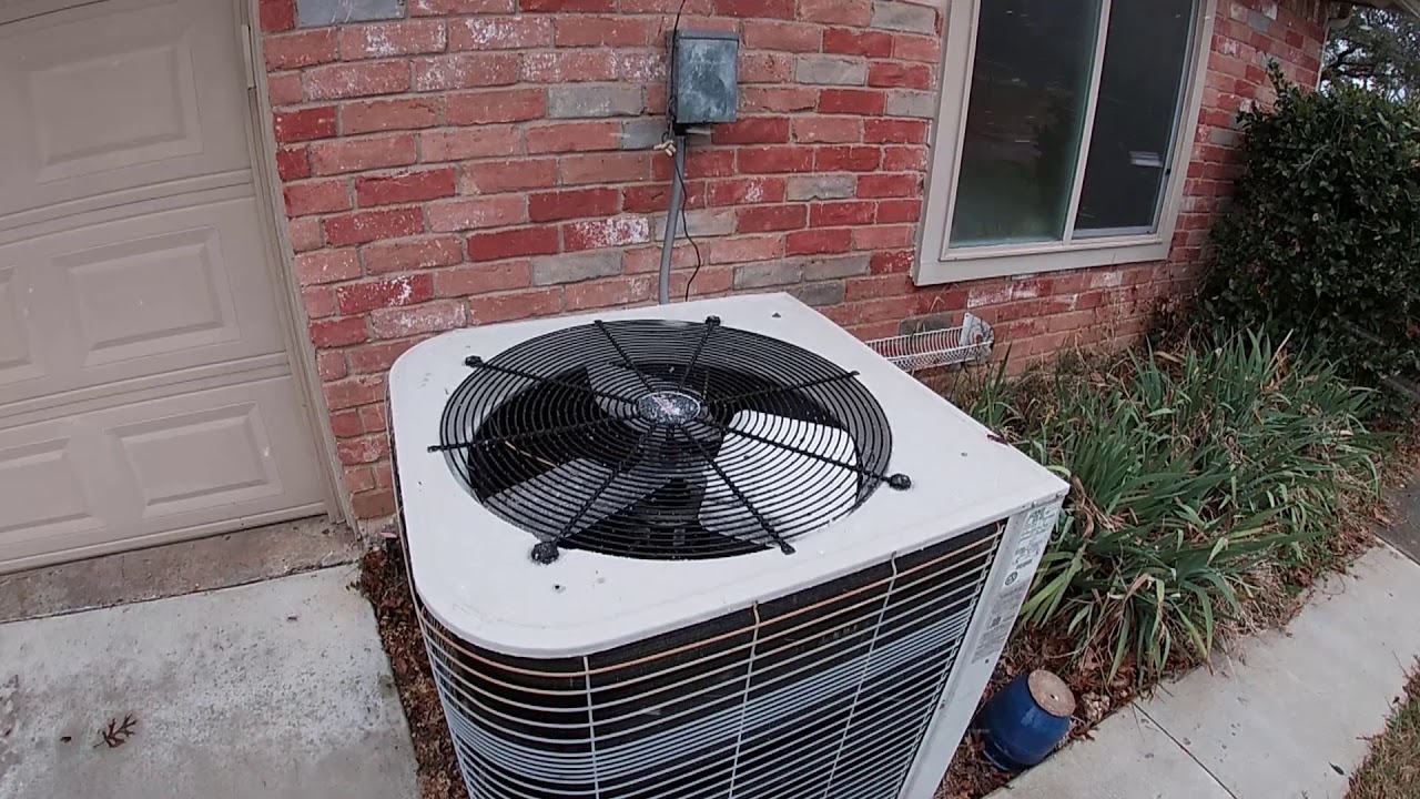 2003 Lennox Elite Series Heat Pump Defrosting WITH SNOW! YouTube
