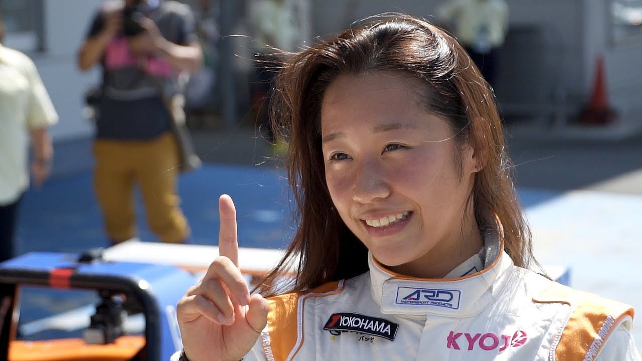 Ролики японских жен. Японские девушки на трассе. Chepolinko - жизнь в Японии. Fuji Speedway.