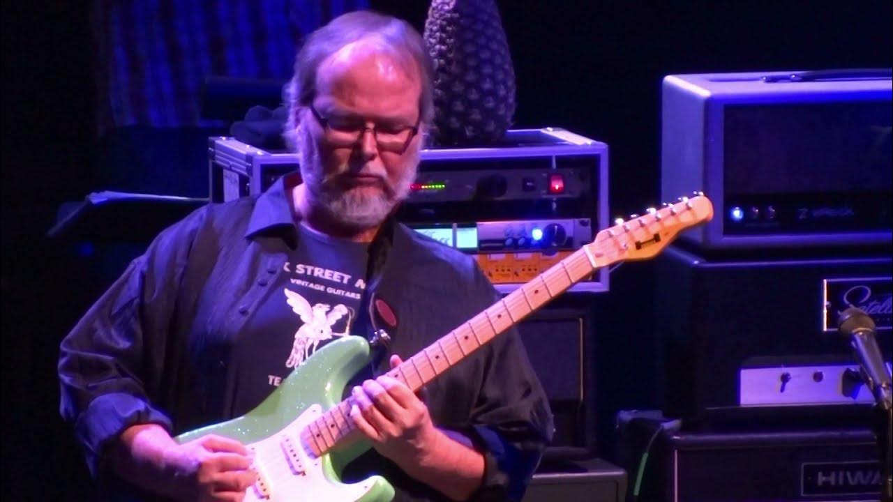 Steely Dan - I Got the News - Live (2013) - YouTube
