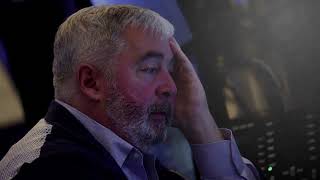 Wall Street plunges as recession fears grow
