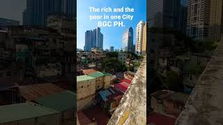 You can easily differentiate which is the rich and the poor. #rich #poor #living #city #philippines