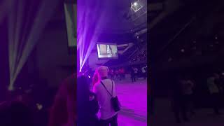 Blackpink - Blinks are singing Solo by Jennie (Barcelona) 190528