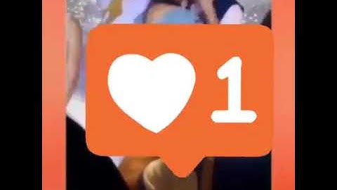 Chú rể hôn người yêu cũ ngay trước mặt cô dâu trong hôn lễ