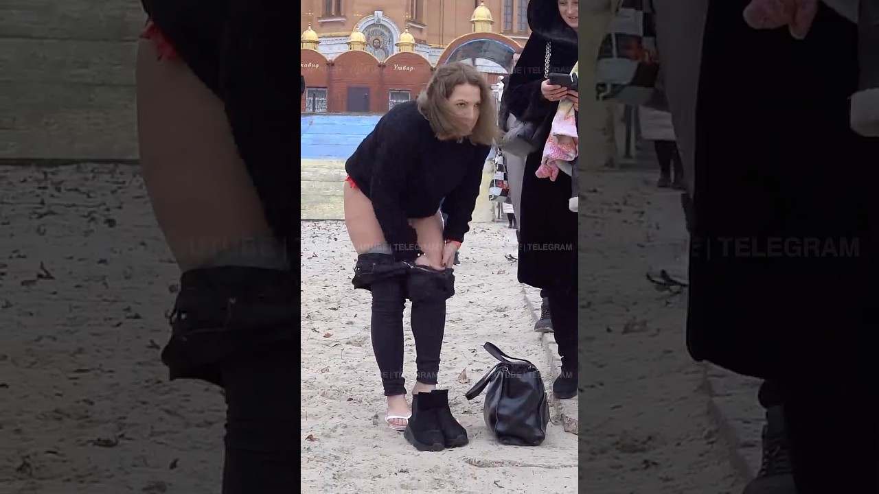 Girls vs Ice 