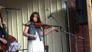 June night Svend Asmundsen signaturmelodi. Julia Frölich 13 years old