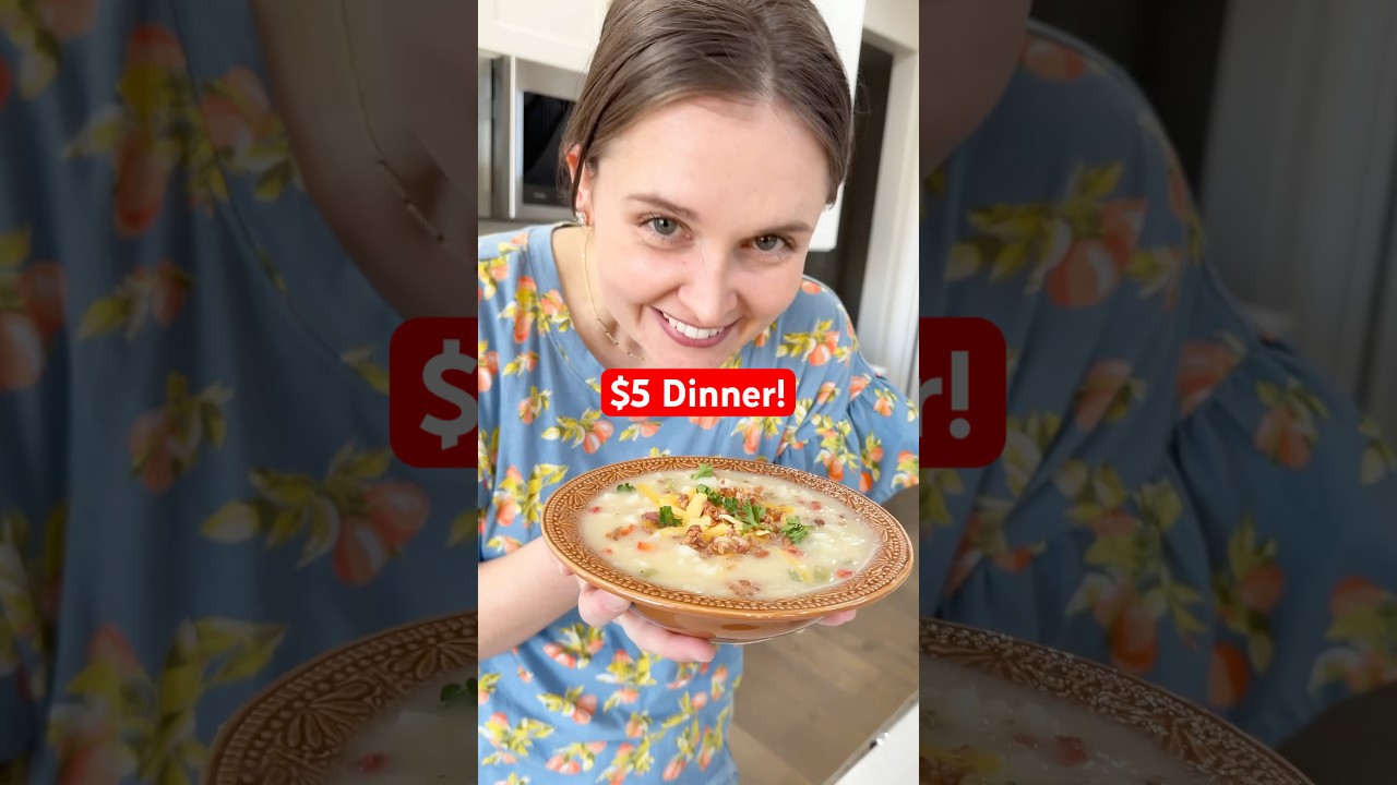 $5 to feed the whole family?! 🥔This hearty potato soup comfort food & affordable!