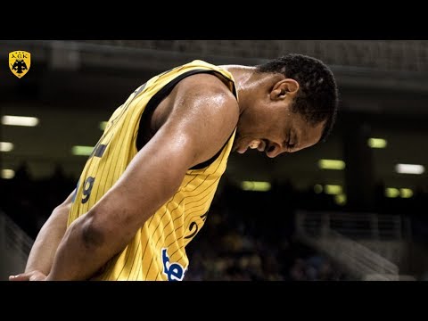 Vince Hunter vs