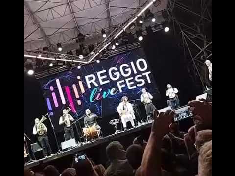 Reggio Calabria: Goran Bregovic conclude il concerto con Bella Ciao