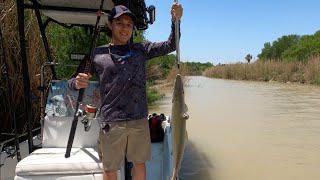 fishing for alligator gar in texas river