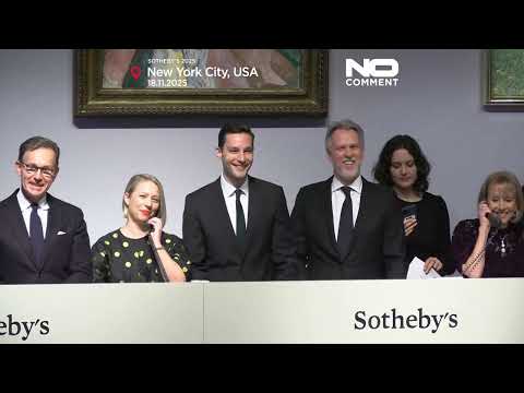 بيع مرحاض ذهبي للفنان كاتيلان بـ 12.1 مليون دولار في مزاد