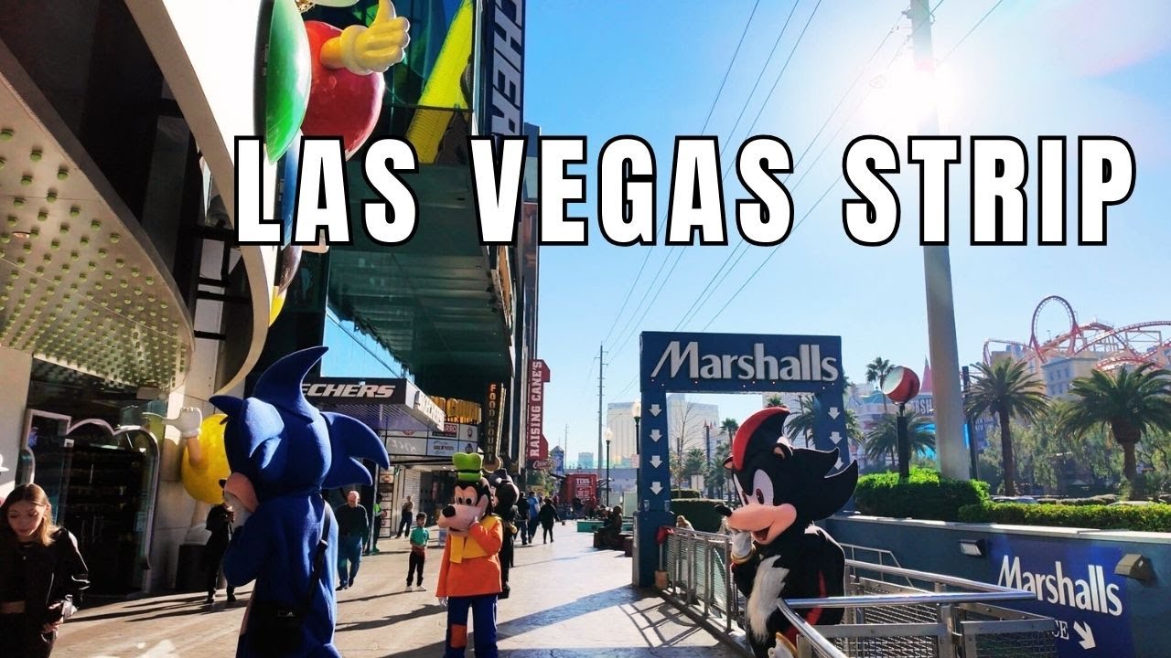 Walking Tour Las Vegas Strip Holiday Season December 2025 - Luxor, Mandalay Bay, Excalibur & More