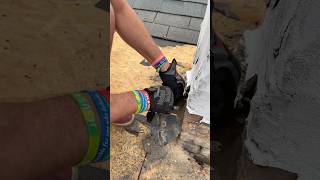 Leaking chimney flashing removal