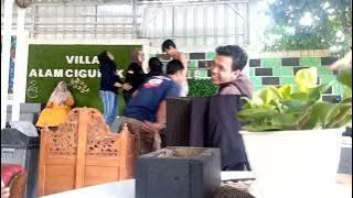 cover dua lalaki rusuh