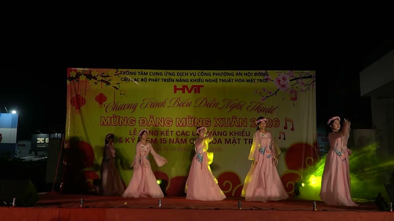 LK MASHUP HÀO KHÍ VIỆT NAM - ĐẤT VIỆT TIẾNG VỌNG NGÀN ĐỜI - MÙA XUÂN TRÊN TPHCM - CLB HOA MẶT TRỜI