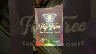 Lemon wreck strain Review  by fly free18+ only