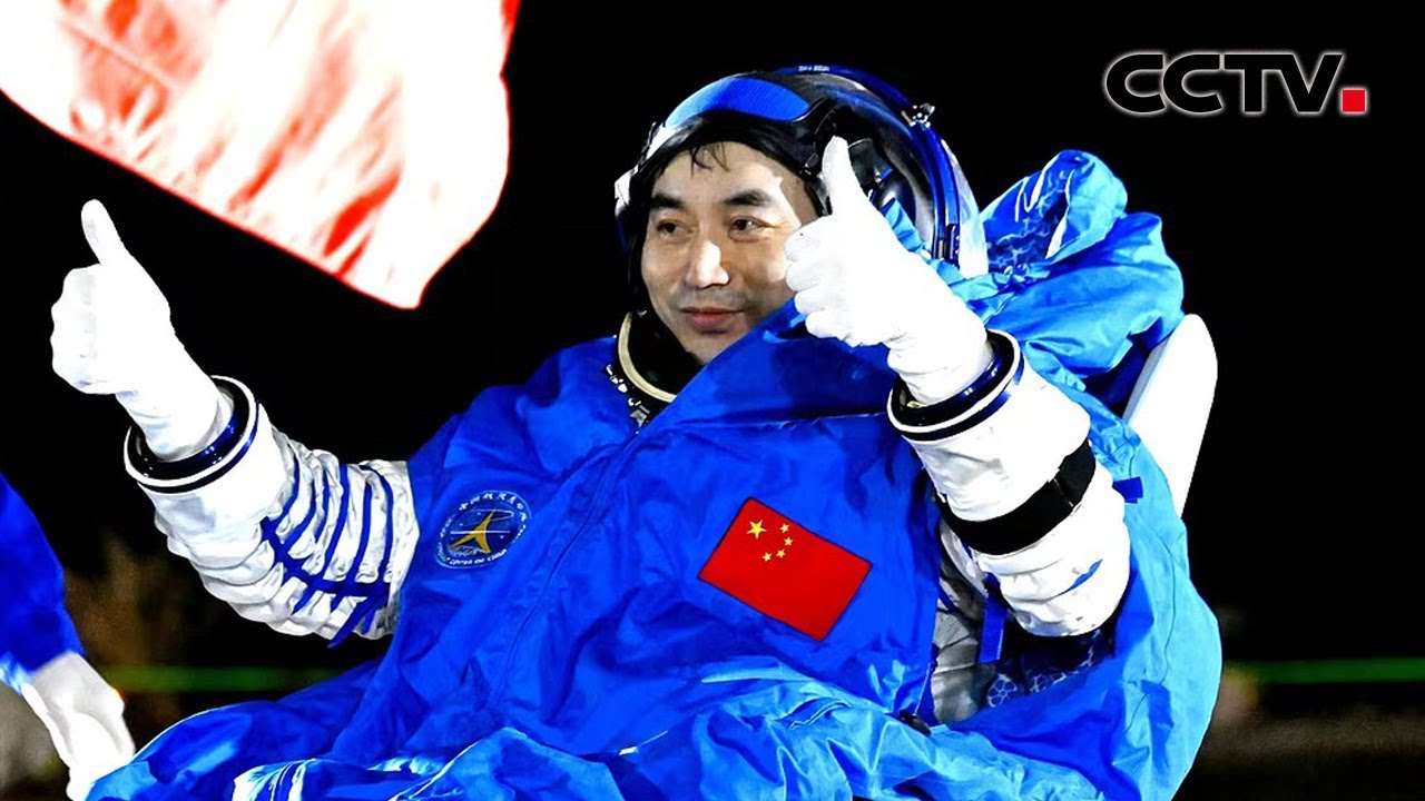 中国首位累计飞行超1年的航天员叶光富第一个出舱!叶光富:“神舟家族太空接力”,中国航天在轨时长纪录将很快刷新 | CCTV中文 - YouTube