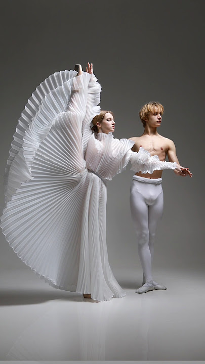 🇺🇦 Model poses for photoshoot📸 Ballet. Models Alina and Ivan