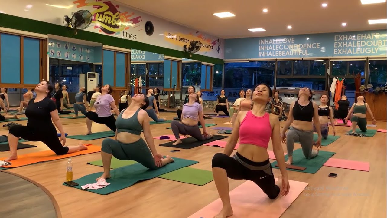 Daily Routine Yoga Class | Morning Yoga Stretches For Beginners