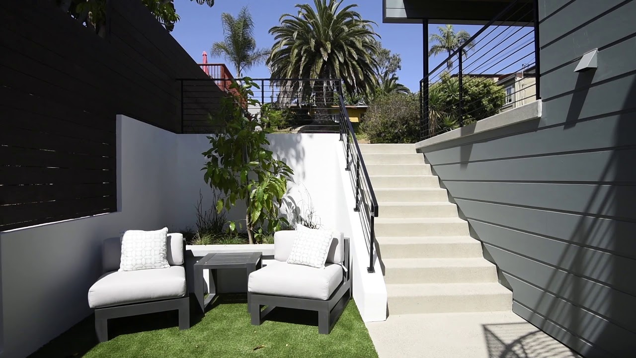 2441 Montgomery Ave Cardiff CA 92007