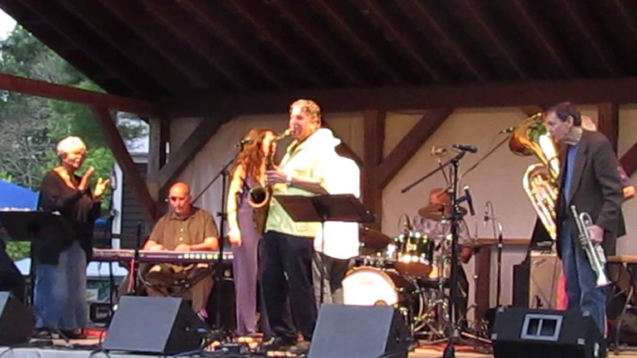 René Bailey with Mike+Ruthy "This Land Is Your Land" Ashokan Summer