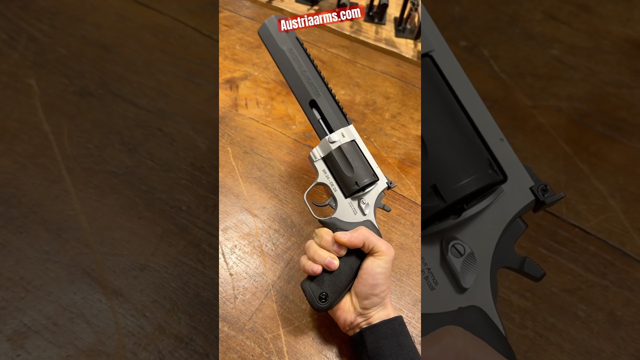 TAURUS RAGING HUNTER .460 S&W 