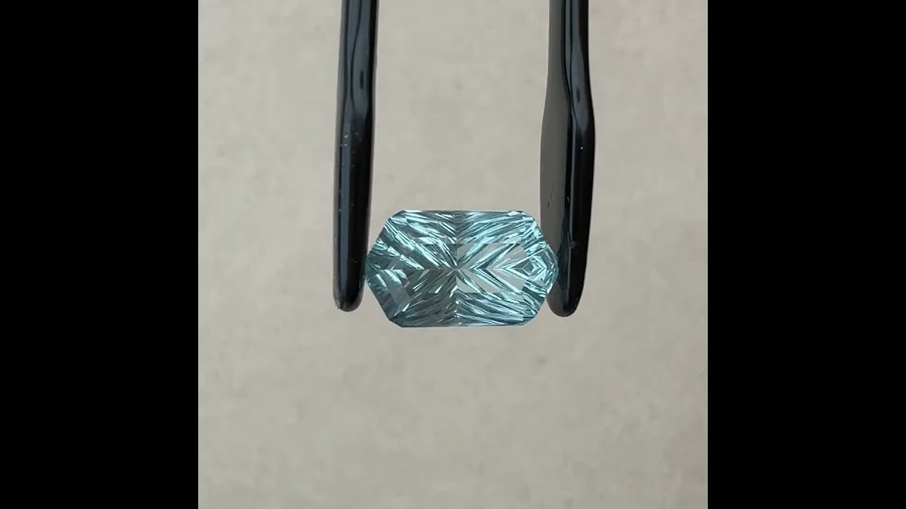 Aquamarine Deep Concave™ Cut 3.20 carats | John Dyer Gems