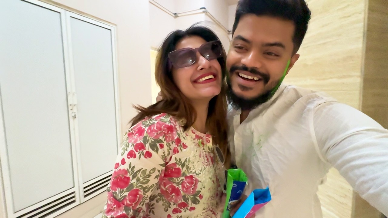 সারাদিন দোল খেলে রাতে রওনা দিলাম থাইল্যান্ডের উদ্দেশে 💞😊❤️