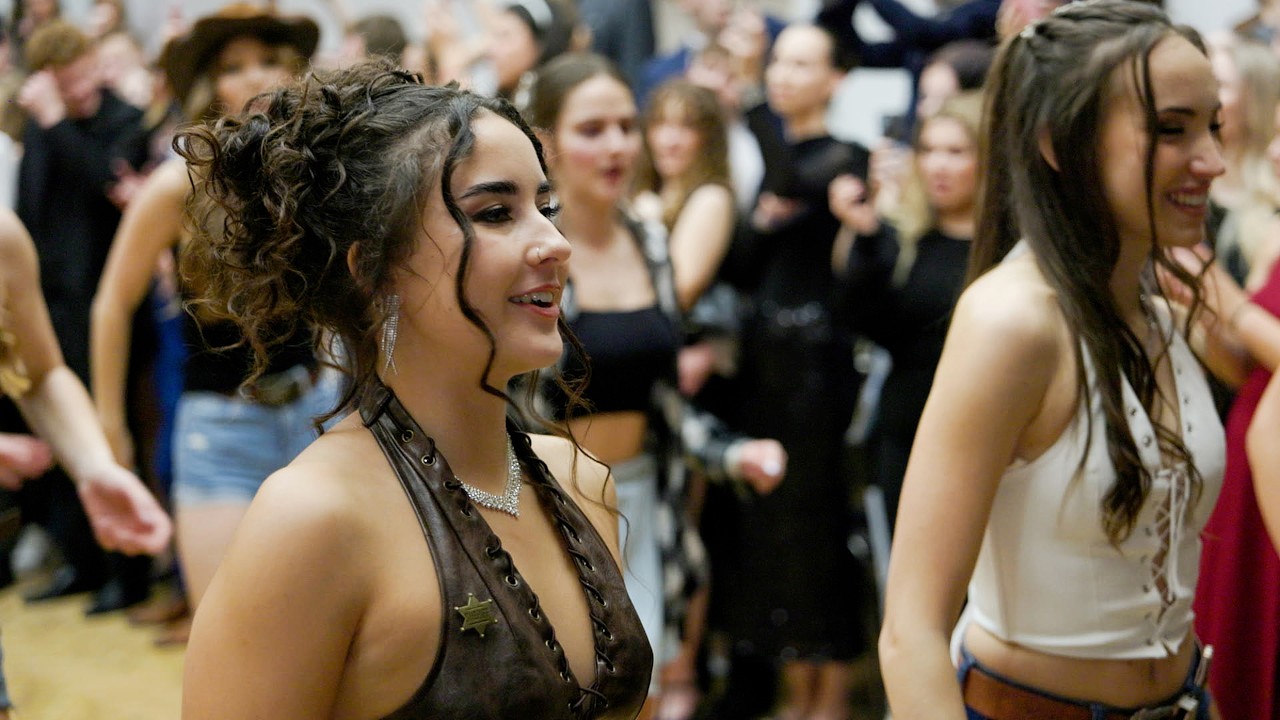 Maturitní ples 4. A Gymnázium Milevsko, maturanti 2026 - videoklip