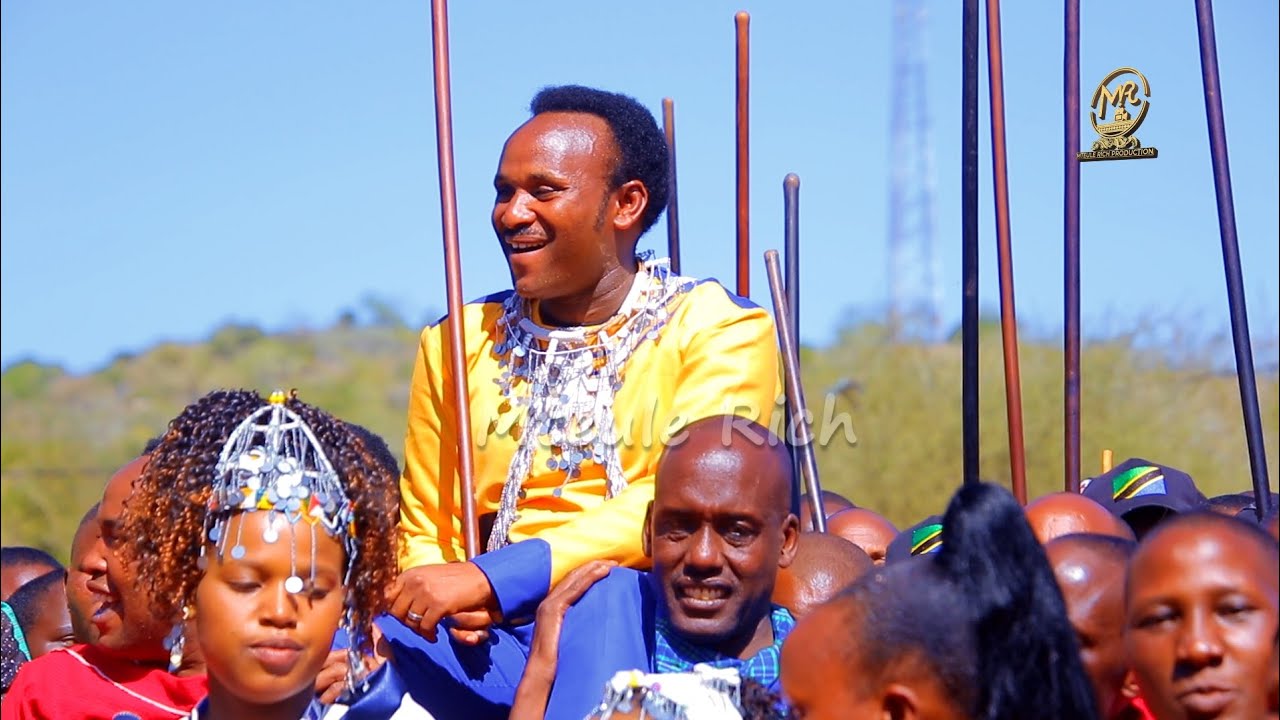 Wimbo Maalum Kwenye Uzinduzi wa Luka Andrea _ Mistari ya kumwaga utaipenda