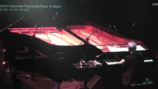 Ryuichi Sakamoto - Happy End - Playing the Piano in Seoul 2011 chords
