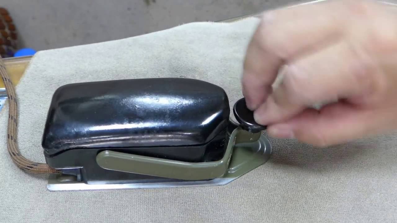 試用手鍵~Czech Military CW Morse Key(1950年)