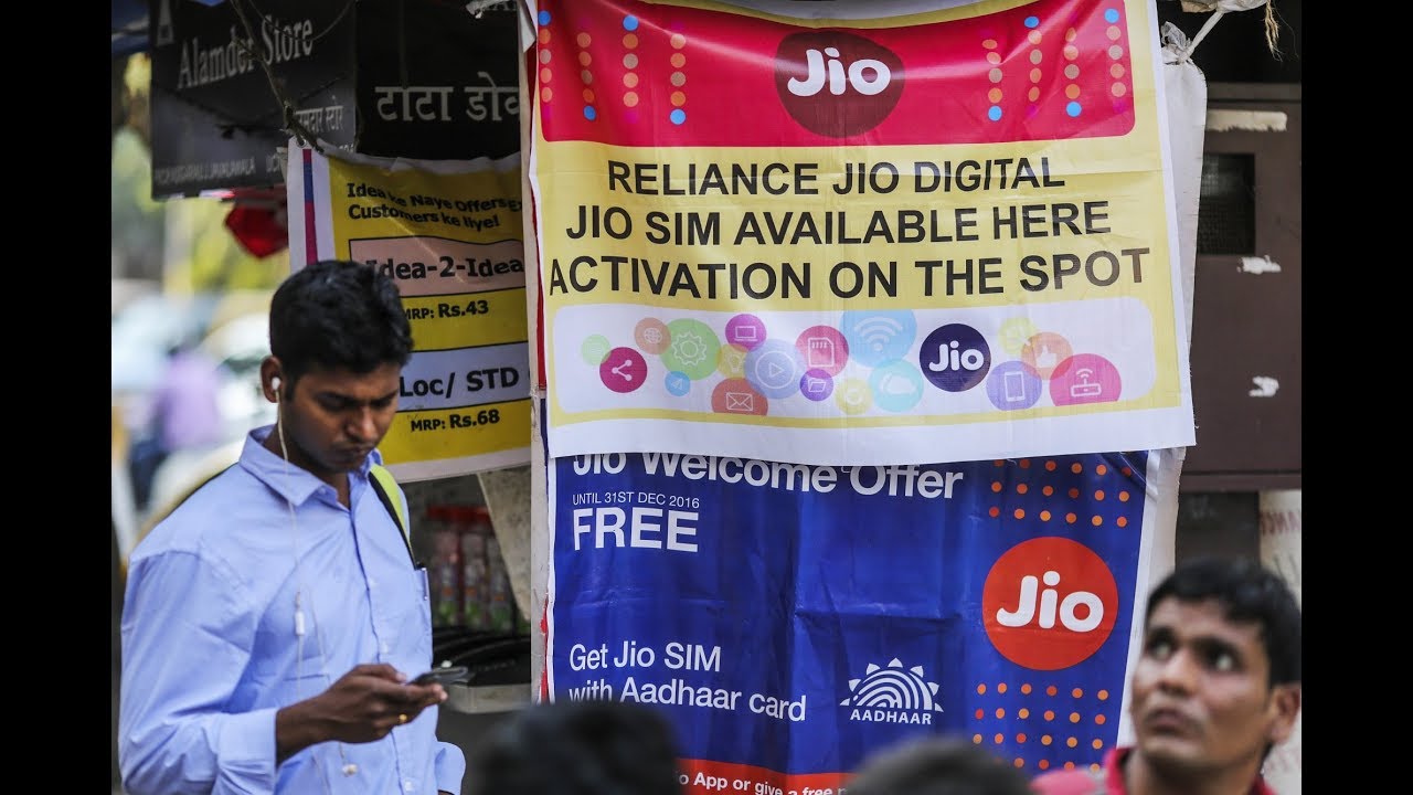 Reliance Jio To Buy RCom's Spectrum & Towers