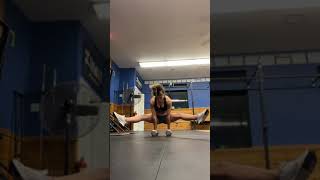 straddle hold front view (dumbbell)