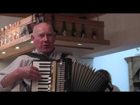 Musikantentreff Landgasthof Pritscher Bayern Lied "Du schwarzer Zigeuner" file000030