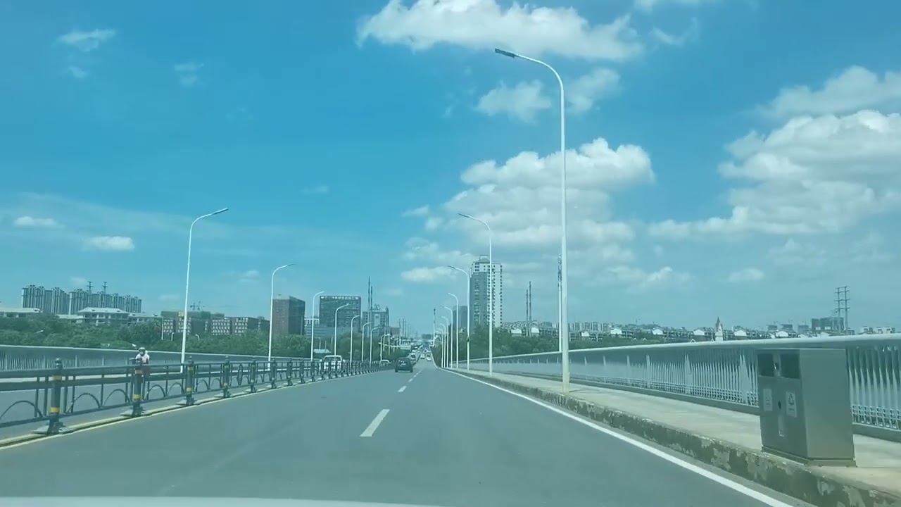 Hayao Miyazaki Skies Over Wuhan: A Dreamy Drive to Canglong Island | July 2022