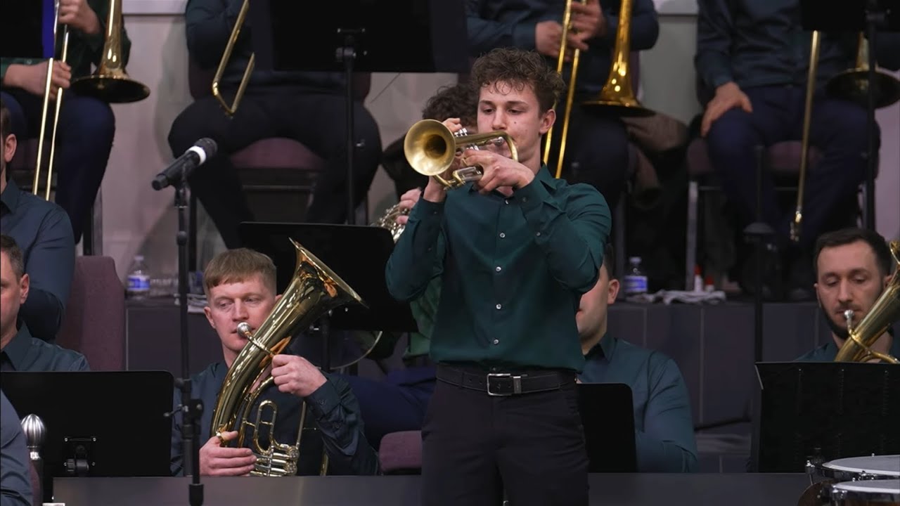 Соло трубы с духовым оркестром - Мы бодрей на жизненном пути пойдем 