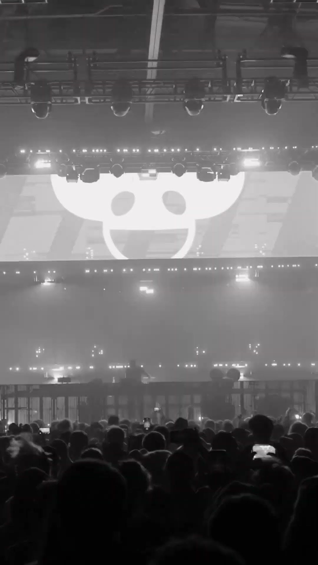 special deadmau5 D’n’B set coming to red rocks this weekend for #dayofthedeadmau5 :P