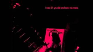 Ruth Veln Kiss - More Homespeed