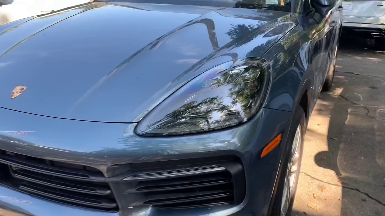 Porsche Cayenne engine cover removal (2019), air filter access tutorial