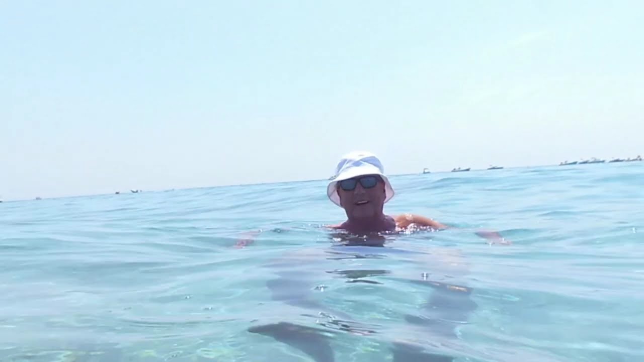 Lord Nelson, Santo Tomas, Adults Only