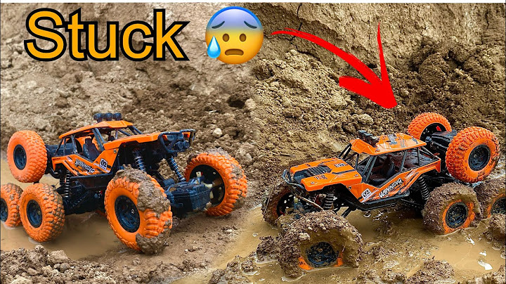 Rc car got stuck 😰