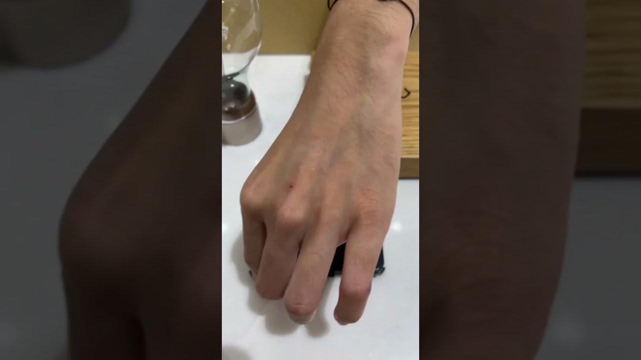 Meet Flyte💡: The world's first levitating lamp!